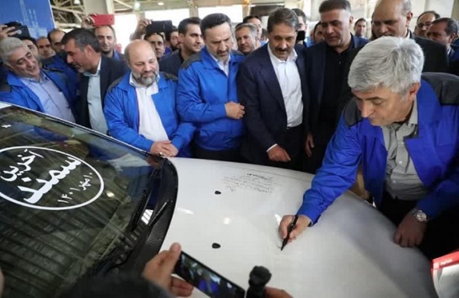 ایران‌خودرو از سمند و پژو ۴۰۵ پیاده شد
